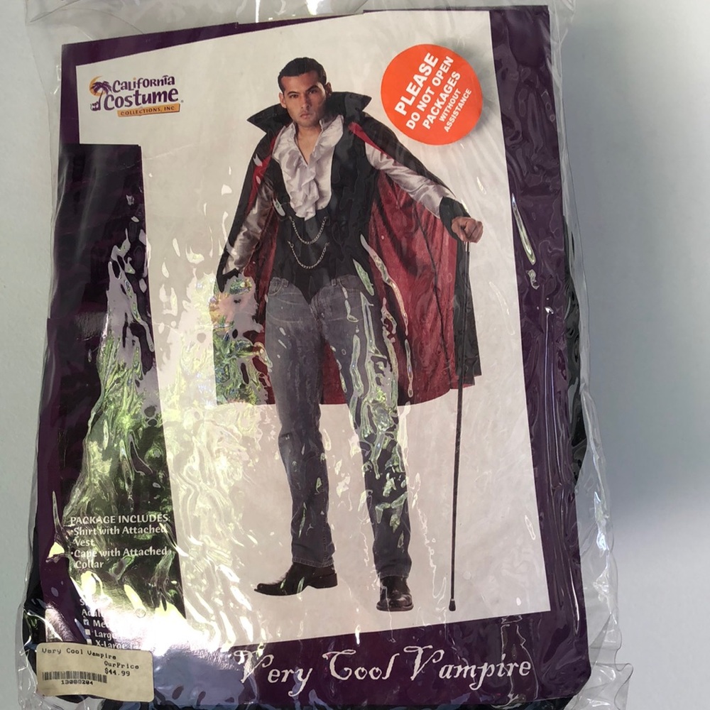 California Costume Men’s 2-Piece Vampire Costume Size M Shirt/Vest & Cape/collar